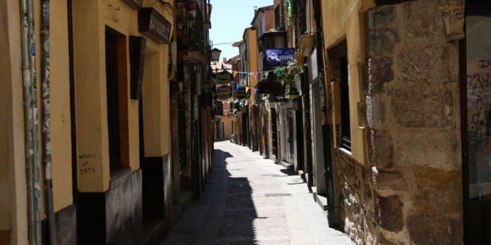 La calle de los Herreros no ve la luz al final del túnel