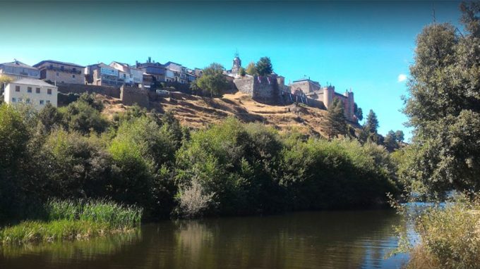 Vistas desde el Chiringuito del rio en Puebla de Sanabria